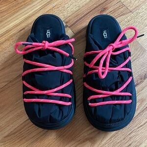 The Spaceslider Tech Slide Ugg